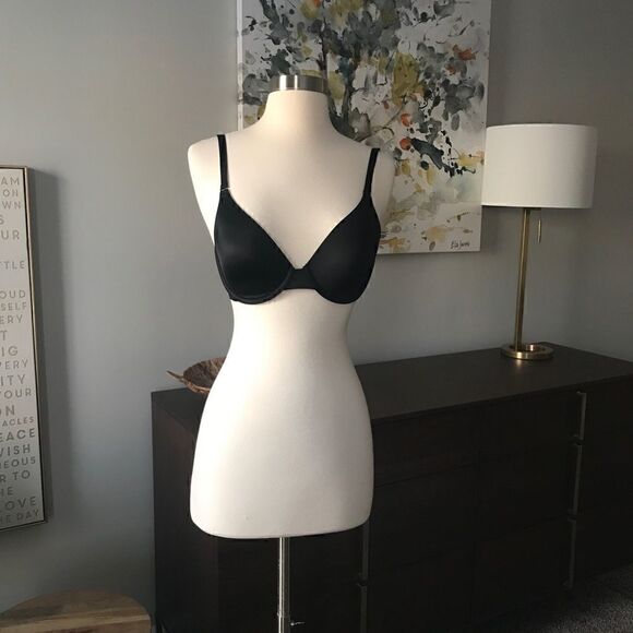 Wacoal Black Bra w/Adjustable Convertible Straps - Picture 8 of 11